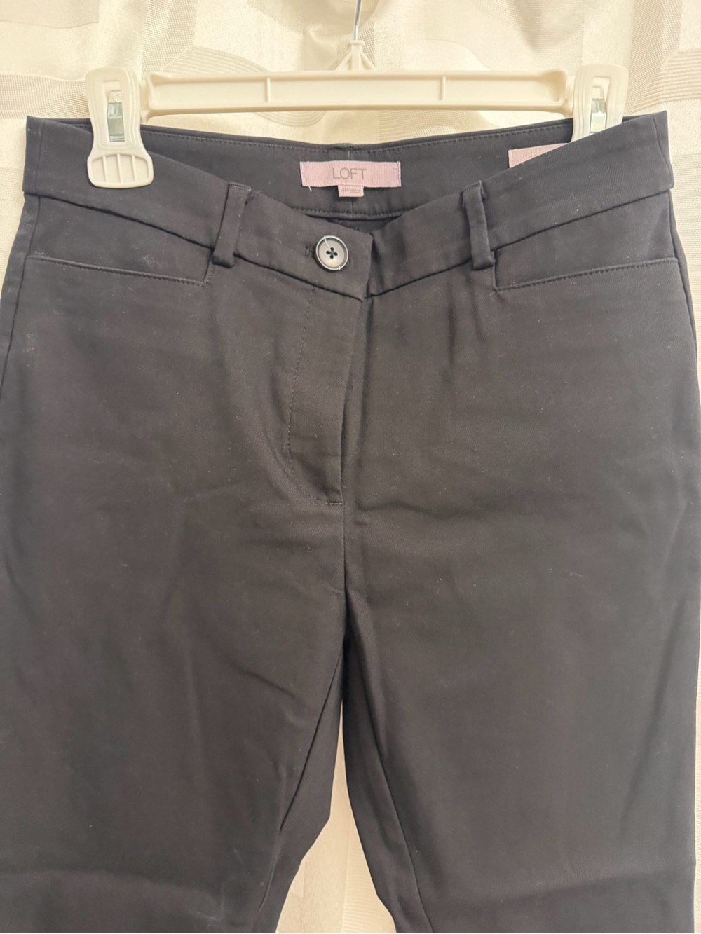 Loft Ann Taylor the Sutton skinny black work pants size 4 petite - Picture 2 of 4